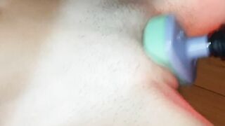 Trembling orgasm from massager - Dyke-candys