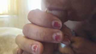 Azeri sex-the guy sitting on the bed and waiting for the milf puts his dick in his mouth