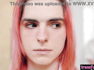 Transsexual TS Foxxy enjoyed triple oral by sexually excited patient Jean Hollywood