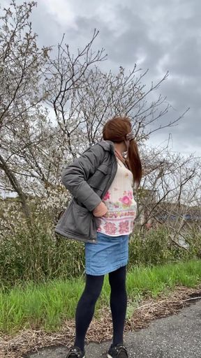 No175 Taking a break at cherry blossom viewing