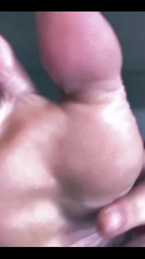 Come See Me Showing off My Beautiful Feet and Making Them Very