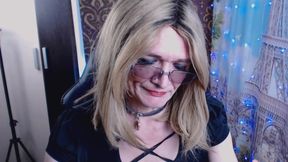 Online Broadcast Iris Is Excited and Jerking off When It Is Humiliated by Visitors to the Site