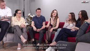 Coming Out Asian Pornstar Kwini Kim and Her New Wife Luna Evans!