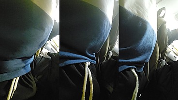Peguei o ônibus para trabalhar de manhã e o cara foi rosano o pau no meu braço.
