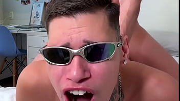 N&Atilde_O AGUENTEI DAR MEU CU PRO MACHO DOTADAO DO KAU COBRA ELE ARREBENTOU MEU CUZINHO