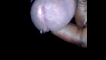 24cm tire une charge precum go&ucirc_t&eacute_ &agrave_ goute