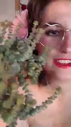 Nerdy Brunette Camgirl Hanging Out in Bedroom