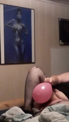 I'll satisfy myself with balloons   Clip 1
