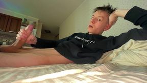 hand thrusts make horny twink lose control fast