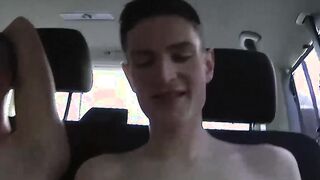 Amateur twinks having an awesome orgy while driving in a car