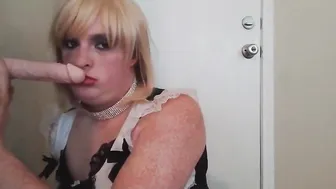 Blonde Crossdresser Gives Blowjob to Sex Toy