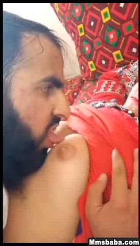 Pakistani Molvi having sex with his neighbour's wife