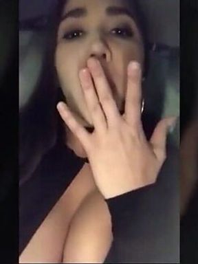 Paola Jara gets off in car in steamy solo session!