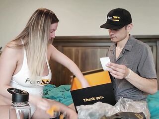 Unboxing PornHub Box - Thank YOU for 25K Subscribers!