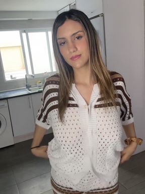 Chubby teen exposes her natural nipples and huge tits on OnlyFans