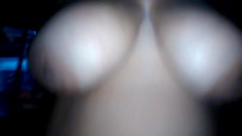 Tamara y Joaqu&iacute_n cojiendo duro,hermosas  las tetas de Tamara rebotando.