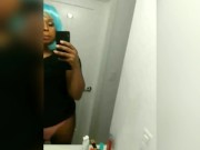 Green wig tryon