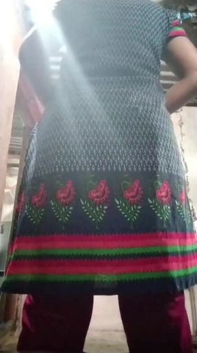 Kerala College Girl Secretly Twerking Alone in Hostel Room