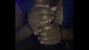 C'_&eacute_tait la premi&egrave_re fois qu'_elle suce une queue pareil