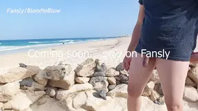 Risky public blowjobs from bombshell amateur exhibitionist