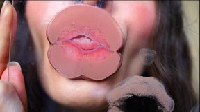 Huge Nude Juicy Kiss