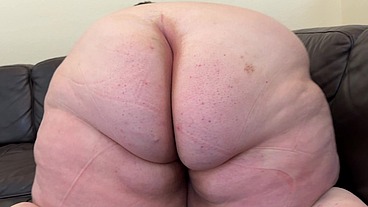 Kayla Peach Wants A Cream Pie!