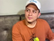 Mi esposa invito a su amiga a casa y termina como una buena cornuda