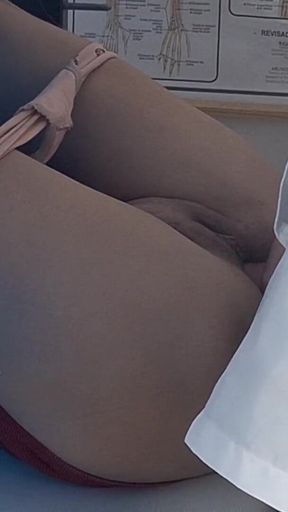 Clandestine Gynecologist Didn't Know He Was Being Filmed!