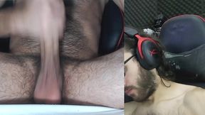 miren esa cara de placer, gay argentino masturbandose y eyaculando gran carga