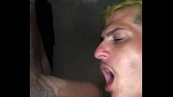 &Iacute_NDIO CAFU&Ccedil_U DOTADO E GROSSO ME ENGASGOU NA PICA E MEU DEU MUITOOOO LEITE NA BOCA E NA CARA