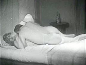Retro Porn Archive Video: Femmes seules 1950's 04