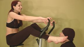 Courtney's Sweaty Workout Feet - (Full HD 1080p Version)