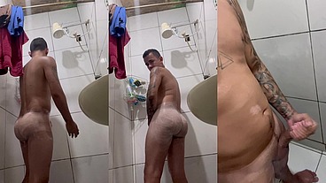 Banho e gozada