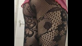 Exitante crossdress mostrando culito sexy  s&oacute_lita en casa