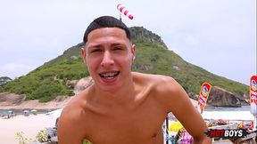 magrinho fodendo o neg&atilde_o