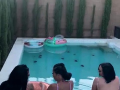 Damn sexy amateur teens outdoor carwash turns into hot fuck