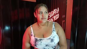 rutina de gimnasio con mi entrenador termina en un rico blowjob