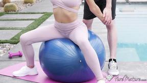 ”Brunette Mature's HIIT Cardio Workout with Shaft”