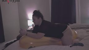 Balloon love - Humping my baby banner and B2P