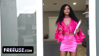 Jezabel's Real Estate Success Relies on Fucking Clients in Every Property