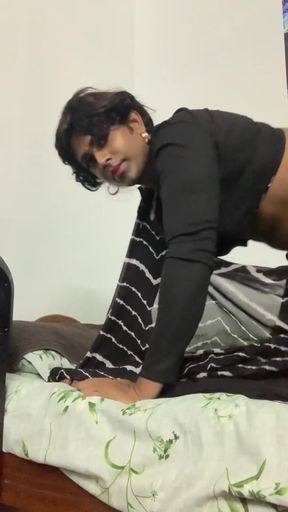 Crossdresser sissy gets dominated by a slutty saree