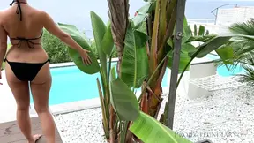 Underwater Bikini Babes Enjoy Hottest Sex in Pool with Diving Mask