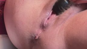 Up-Close Squirt with Domi & Realistic Dildo!