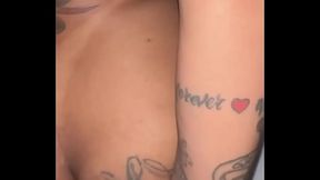 tentou por no pelo mas n&atilde_o deixei