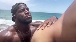 Bisexous-Racial shagging On The Beach