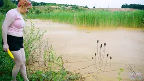 Orgasm in lake of mud - masturbating in clay
