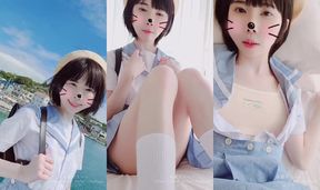 [intro] Personal shooting of uniformed girls who had come for seaside learning.