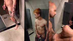 fudendo no chuveiro do vestiario da academia