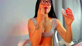 Look how I show you my little ass while finger pussy just for loves ??