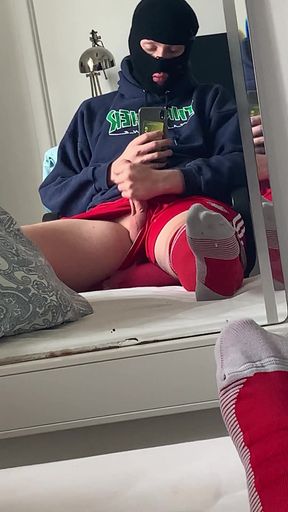 Masked Bro Jerks Off in Mirror wearing Bayern Munich Football Kit while Working from Home